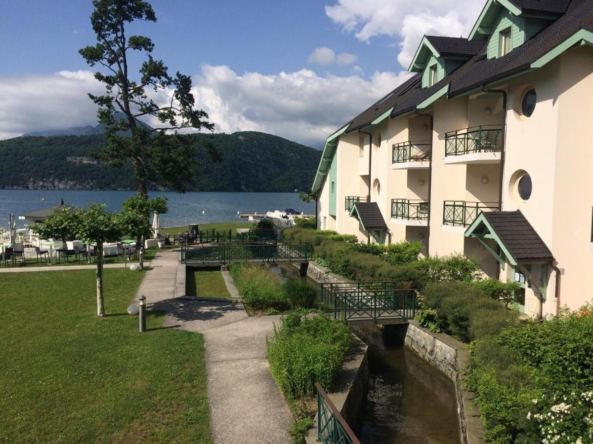 La Baie Des Voiles 3 Chambres 4 A 6 Personnes Au Bord Du Lac Plage Privee Duingt Exterior foto